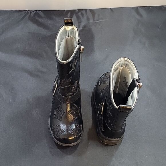 BRAND NEW KENNETH COLE REACTION UNISEX-CHILD DOLLY STAR-T - Picture 12 of 16